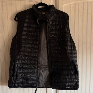 Eddie Bauer women’s Black down Quilted Packable Puffer Vest